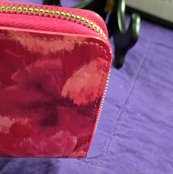 Louis Vuitton IKat Monogram Limited Edition Vernis Long Wallet - Picture 5 of 16